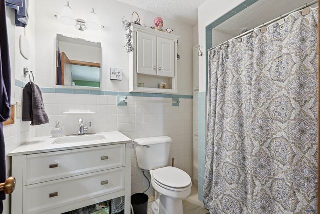 3830 CANYON LAKE DR, Rapid City, SD 57702
