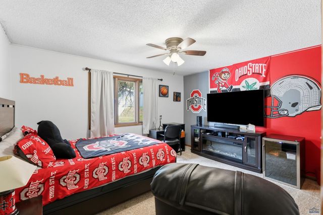 3830 CANYON LAKE DR, Rapid City, SD 57702