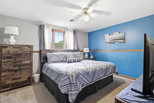 3830 CANYON LAKE DR, Rapid City, SD 57702