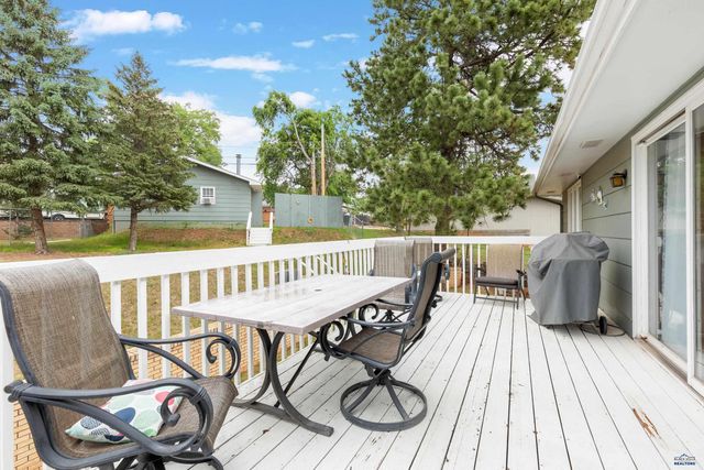 3830 CANYON LAKE DR, Rapid City, SD 57702