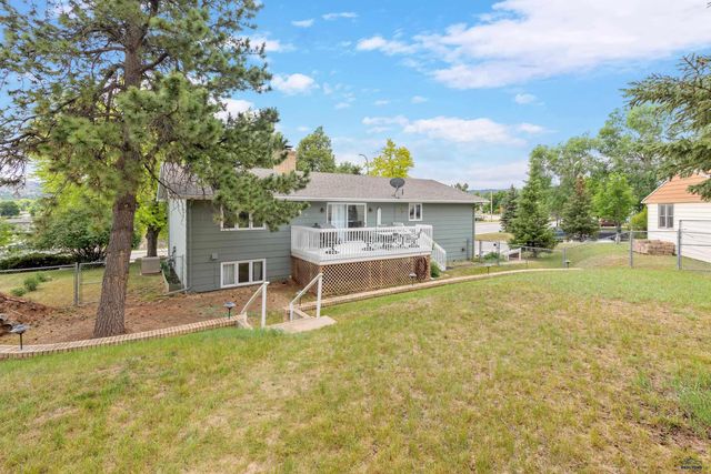 3830 CANYON LAKE DR, Rapid City, SD 57702