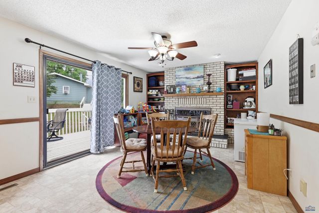 3830 CANYON LAKE DR, Rapid City, SD 57702