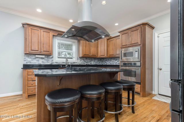 17411 Polo Run Ln, Louisville, KY 40245