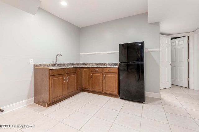 17411 Polo Run Ln, Louisville, KY 40245