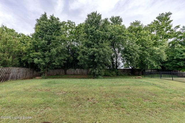 17411 Polo Run Ln, Louisville, KY 40245
