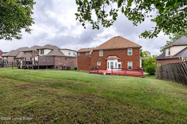 17411 Polo Run Ln, Louisville, KY 40245