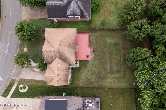 17411 Polo Run Ln, Louisville, KY 40245