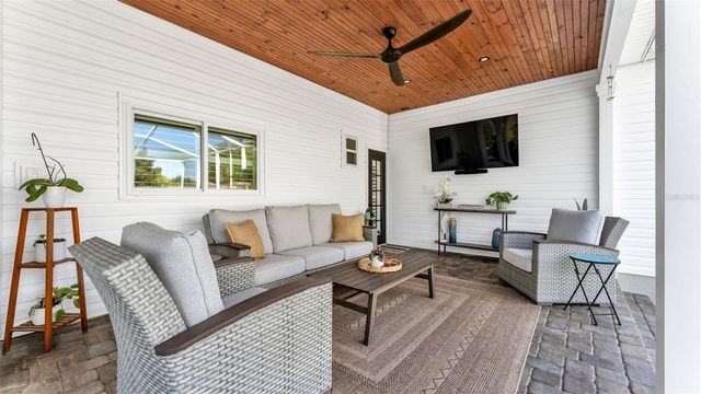 1349 SCOTTSLAND DRIVE, Lakeland, FL 33813