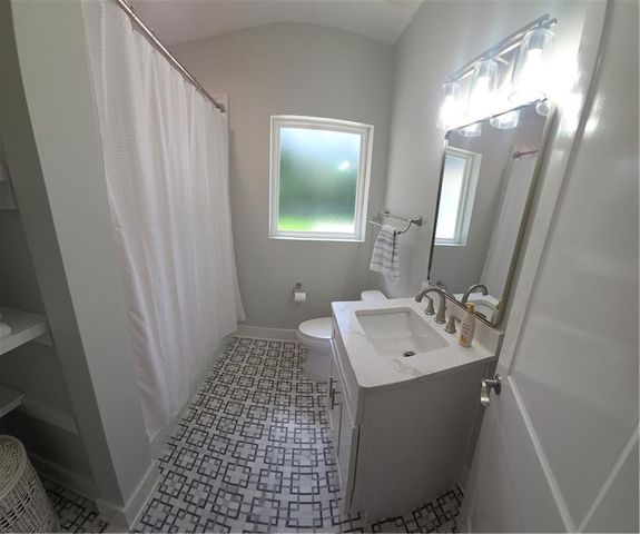 40 Lourando Drive W, Mobile, AL 36606
