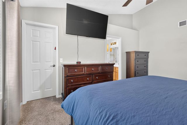 807 Holly Farms Drive, Blacklick, OH 43004