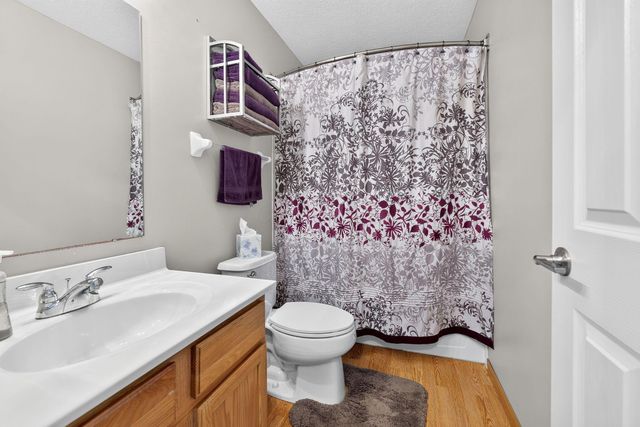 807 Holly Farms Drive, Blacklick, OH 43004