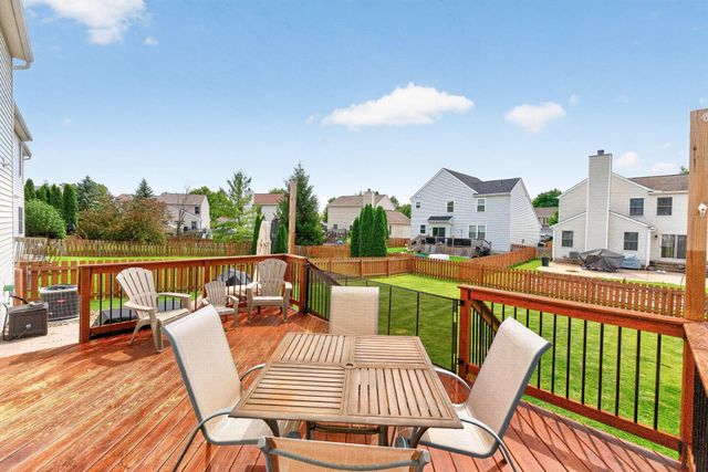 807 Holly Farms Drive, Blacklick, OH 43004