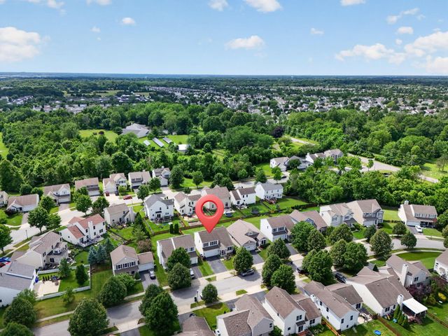 807 Holly Farms Drive, Blacklick, OH 43004