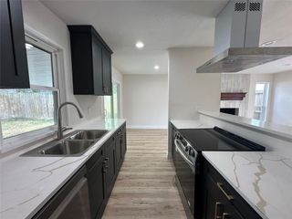 5026 Court Road, Houston, TX 77053