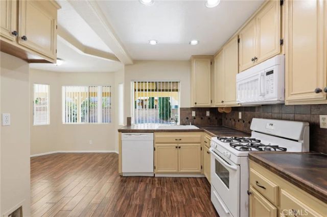 43155 22nd West, Lancaster, CA 93536