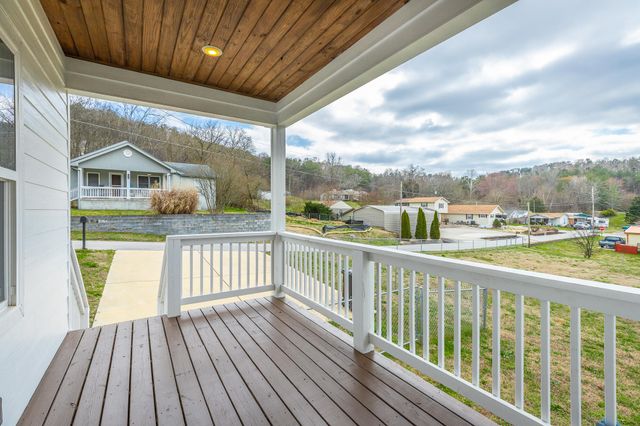 9443 Williams Street, Soddy Daisy, TN 37379