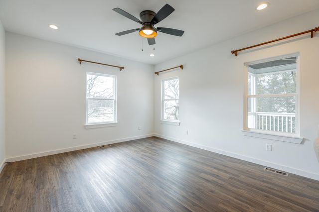 9443 Williams Street, Soddy Daisy, TN 37379