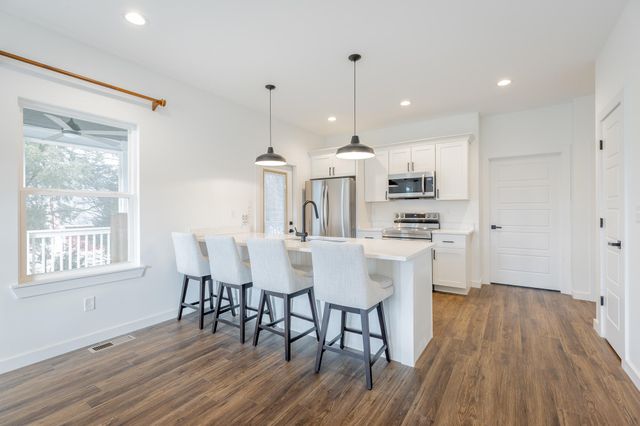 9443 Williams Street, Soddy Daisy, TN 37379