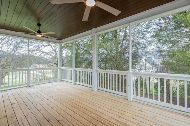 9443 Williams Street, Soddy Daisy, TN 37379