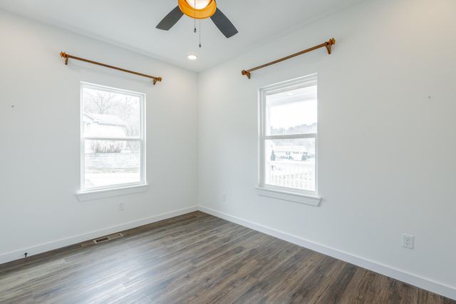 9443 Williams Street, Soddy Daisy, TN 37379