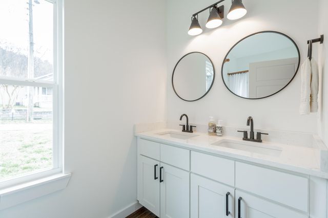 9443 Williams Street, Soddy Daisy, TN 37379