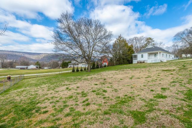 9443 Williams Street, Soddy Daisy, TN 37379