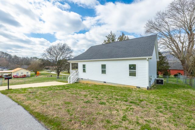 9443 Williams Street, Soddy Daisy, TN 37379