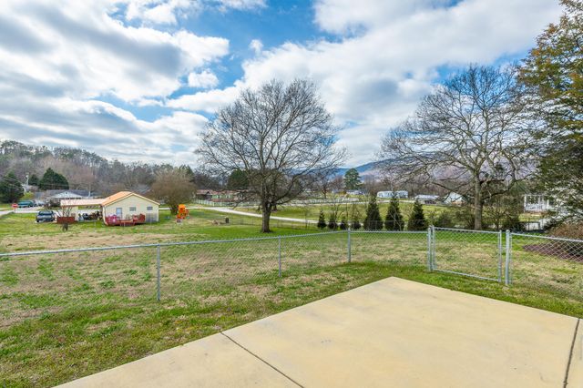 9443 Williams Street, Soddy Daisy, TN 37379