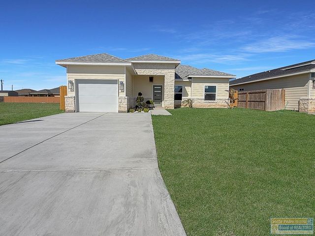 2622 Juan Castillo Ave., Port Isabel, TX 78578