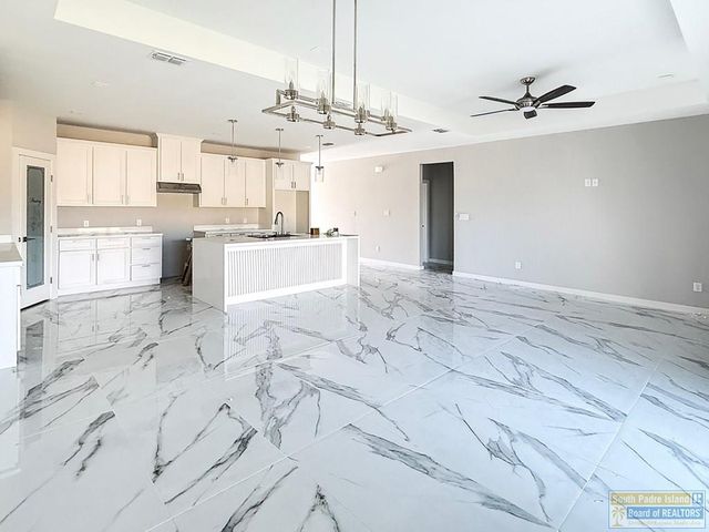 2622 Juan Castillo Ave., Port Isabel, TX 78578