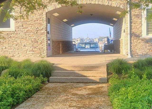 340 N Berrien Street, New Buffalo, MI 49117