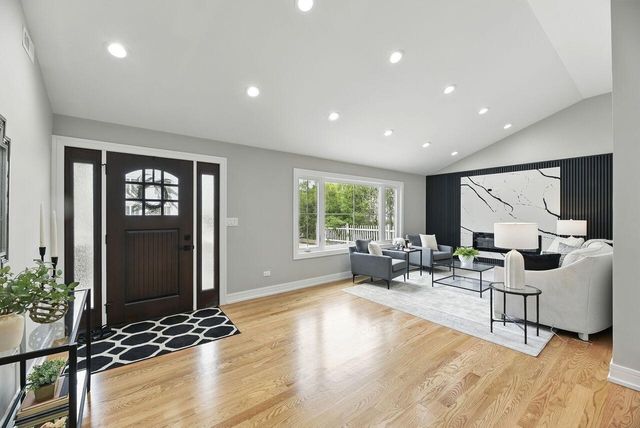 340 N Berrien Street, New Buffalo, MI 49117