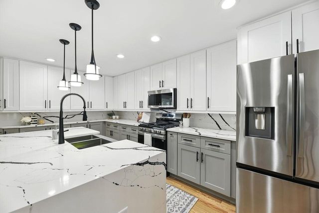 340 N Berrien Street, New Buffalo, MI 49117