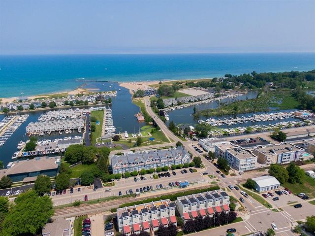 340 N Berrien Street, New Buffalo, MI 49117