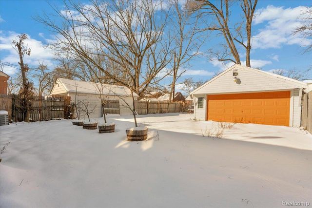 11873 Roxbury Street, Detroit, MI 48224