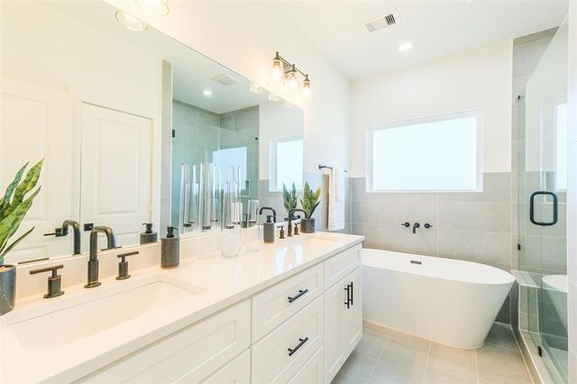 8321 Brecha Lane, Houston, TX 77055