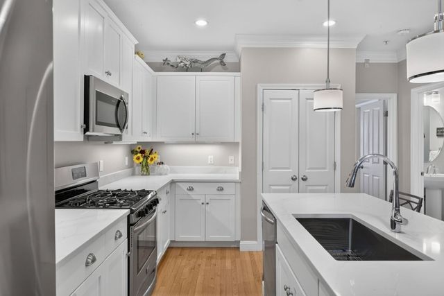 87 Boatwrights Loop, Plymouth, MA 02360