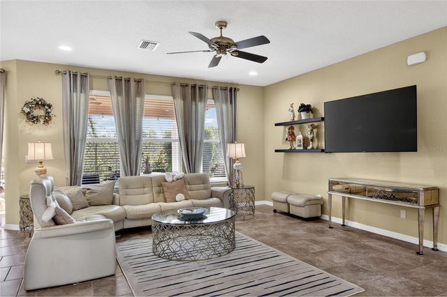 132 BROAD STREET, Winter Haven, FL 33881