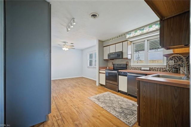 625 S Pine Grove RD, Virginia Beach, VA 23452