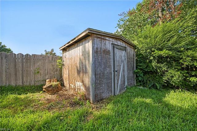 625 S Pine Grove RD, Virginia Beach, VA 23452