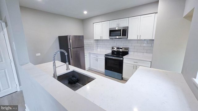 1112 ELMWOOD AVE, Sharon Hill, PA 19079