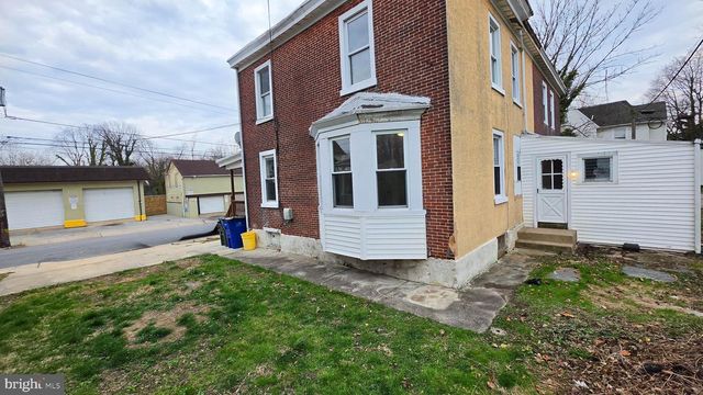 1112 ELMWOOD AVE, Sharon Hill, PA 19079