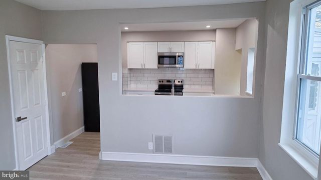 1112 ELMWOOD AVE, Sharon Hill, PA 19079