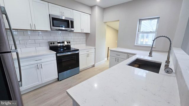 1112 ELMWOOD AVE, Sharon Hill, PA 19079