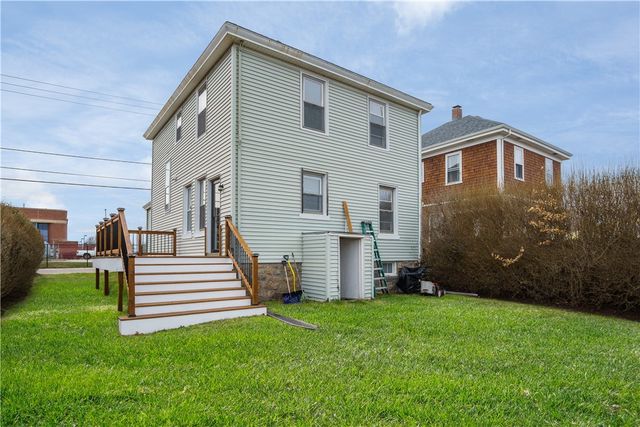 209 3rd Street, Newport, RI 02840