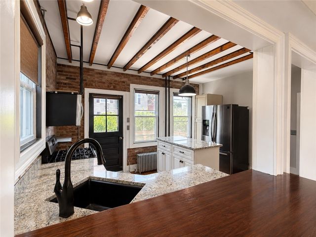 209 3rd Street, Newport, RI 02840