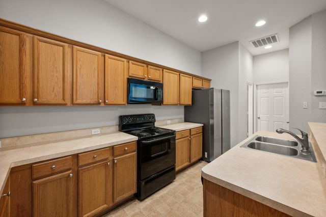 1414 Ravenwood Drive, Mansfield, TX 76063