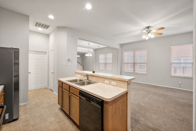 1414 Ravenwood Drive, Mansfield, TX 76063