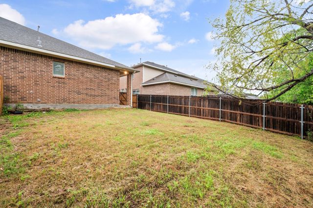 1414 Ravenwood Drive, Mansfield, TX 76063