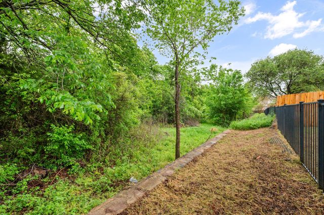 1414 Ravenwood Drive, Mansfield, TX 76063